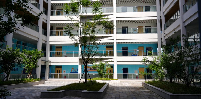 重庆市沙坪坝区大学城南二路151号 